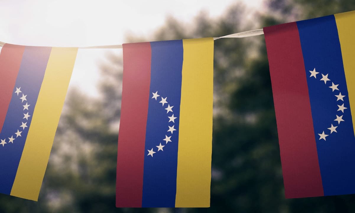 Venezuelan BTC Miners Forced to Stop Operations Amid Anti-Corruption Investigation (Report)