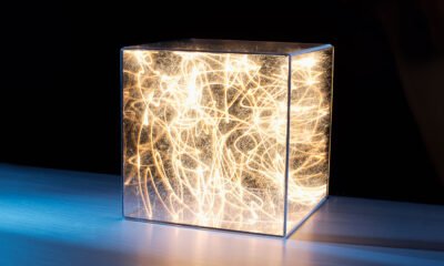 AI Can Be Both Beautiful and Clear