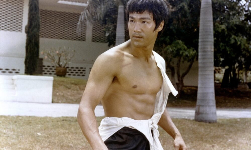 Bruce Lee’s Insane Bodybuilding Affirm From the 1960’s Has the Web ...