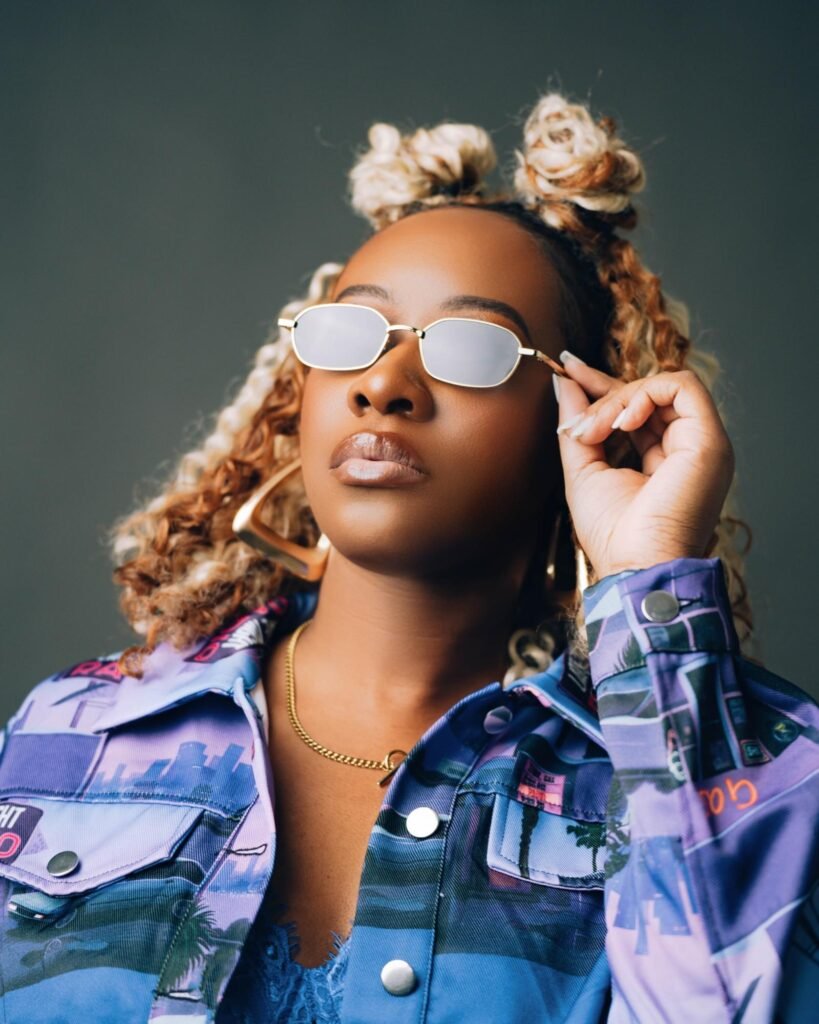 Desarae Dee is Paving a New Lane in the Canadian Music Industry As a ...