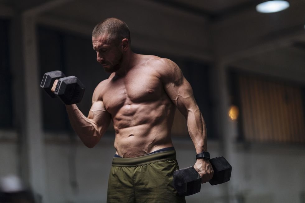 14 Biceps Curl Adaptations to Blow Up Your Arm Muscle groups