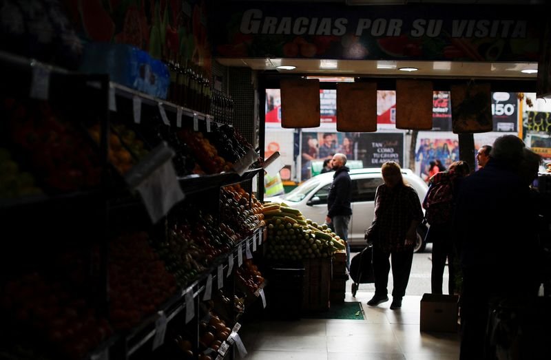 Argentina inflation seen speeding up in Could per chance, bucking regional construction
