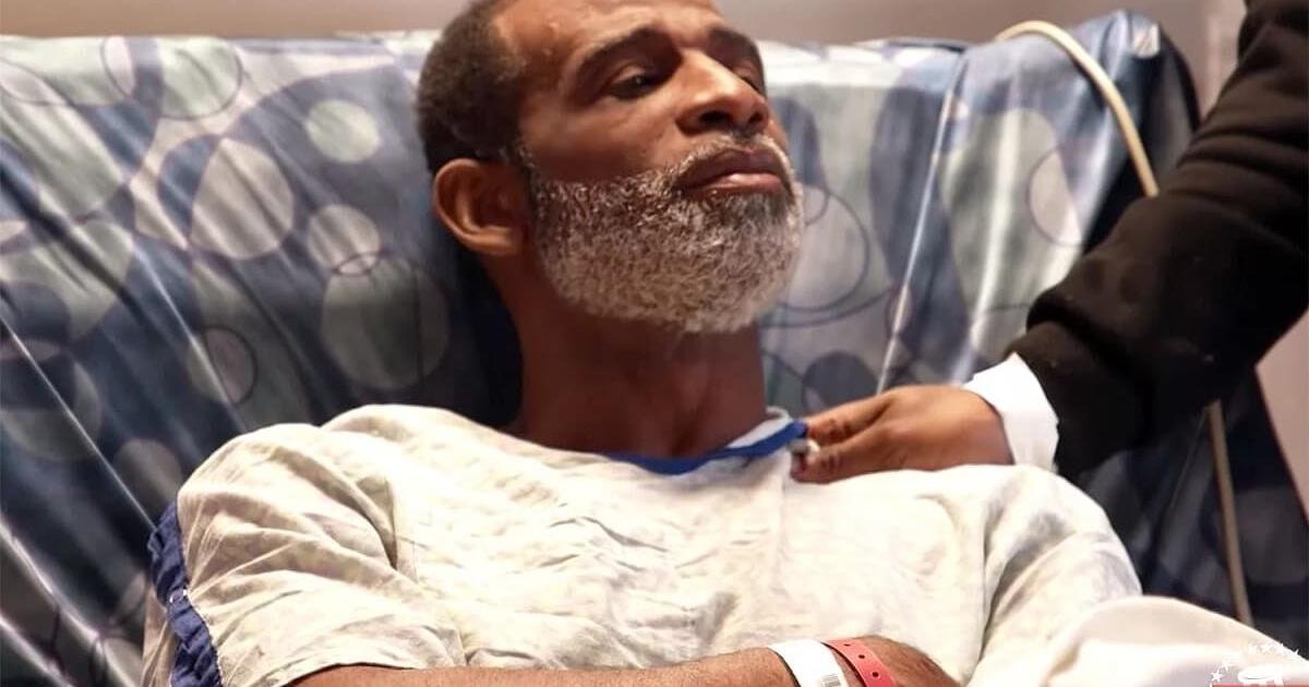 Deion Sanders May perchance well also simply Need Foot Amputated