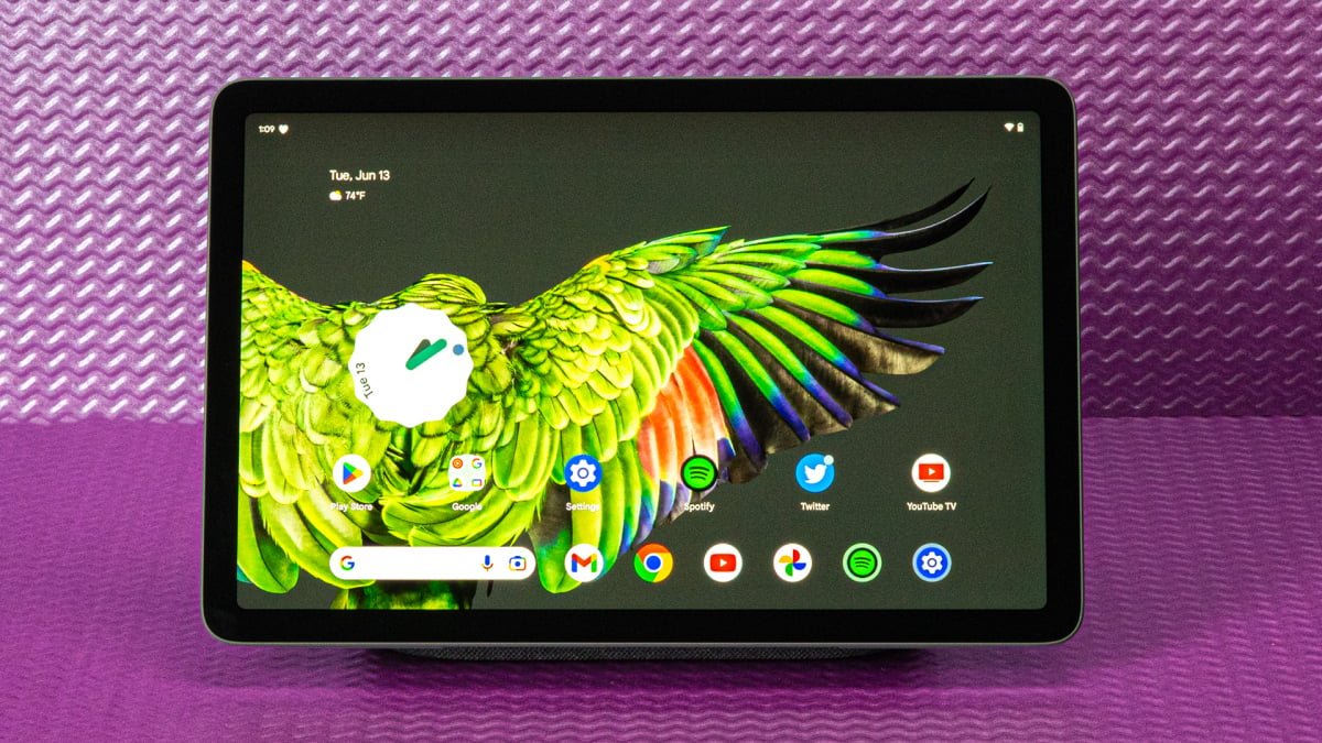 Google’s Pixel Tablet is ravishing, but the speaker dock changes all the pieces