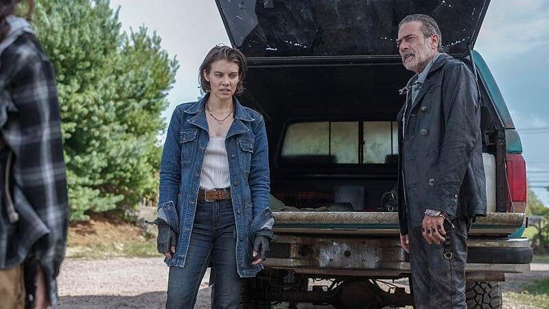 ‘The Walking Unimaginative: Unimaginative Metropolis’ Episode 1 Analysis — What Came about To The Apocalypse?