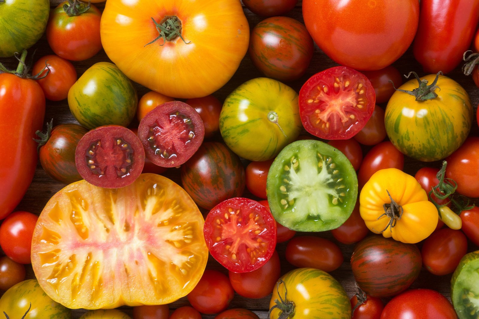 15 Luscious Heirloom Tomato Recipes That Are Ideal for Summer