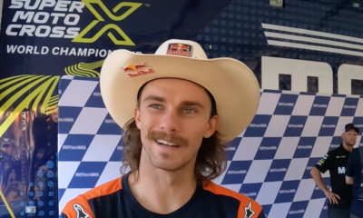 Weege Show veil: Washougal Wrap with Post Walk Press Convention