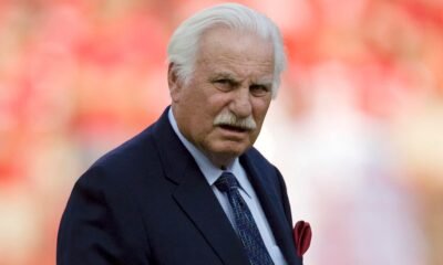 Bronzed Howard Schnellenberger boots to be feeble as trophy in current competitors between Miami, Louisville