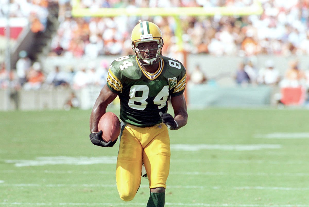 Sterling Sharpe advances in Corridor of Fame different job, and it’s time he received in