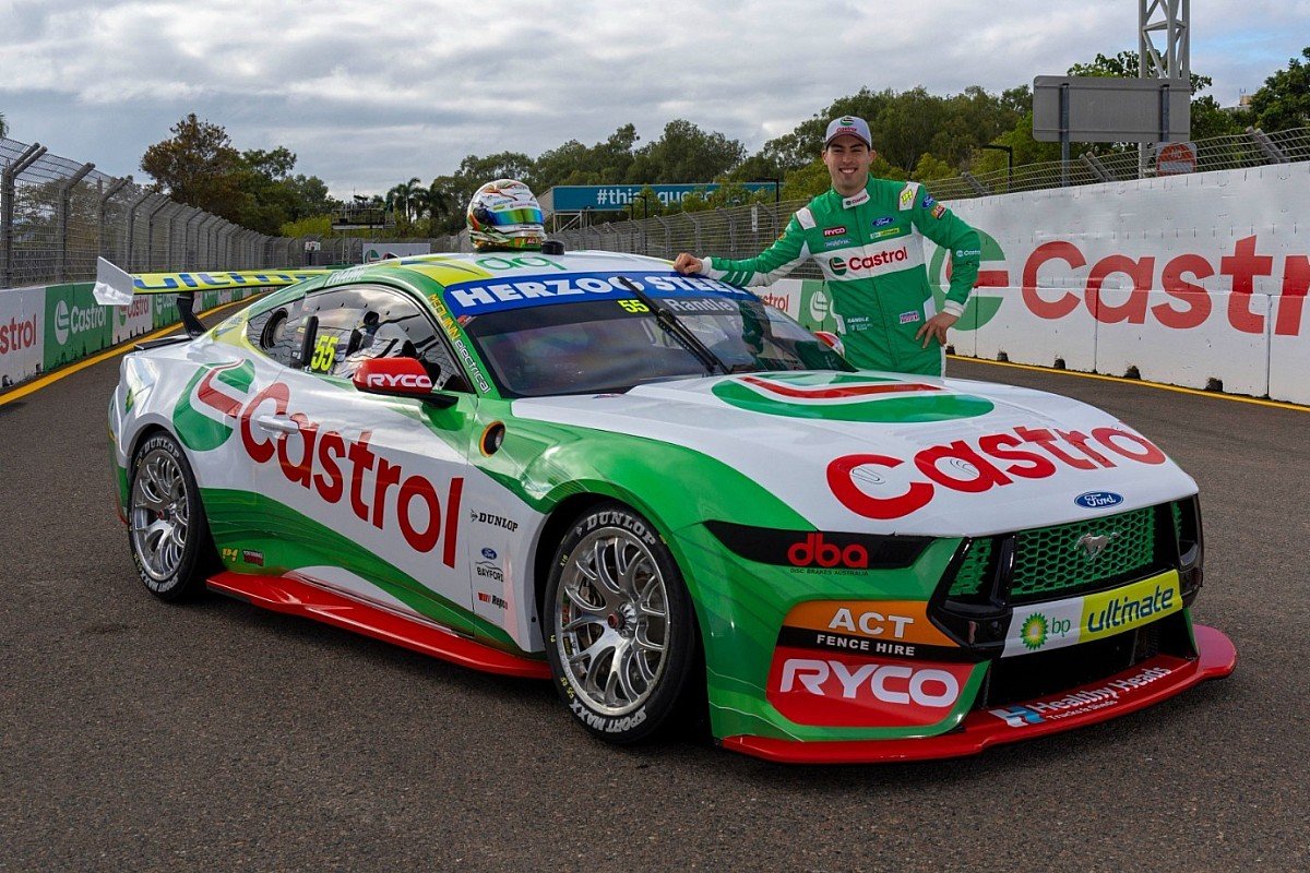 Contemporary look for Randle Mustang in Townsville