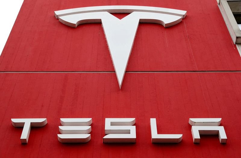 Tesla gives ravishing income beat to quell worries on slipping margins