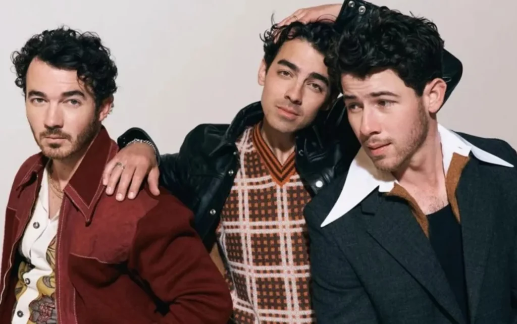 jonas-brothers-return-with-new-holiday-movie-on-disney